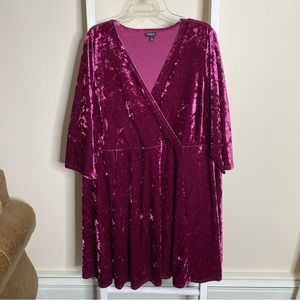 Torrid Berry Velvet Surplice Dress. Size 4.